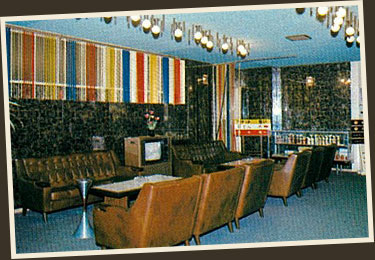 Lobby, 1973
